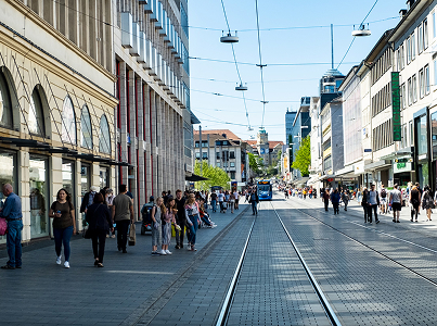Straßenbahn in der Kasseler Innenstadt